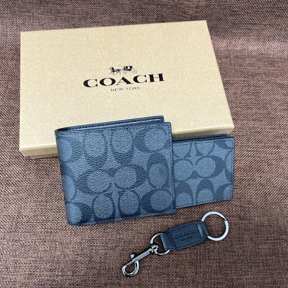 Coach Wallet Set - Picture 4 of 12